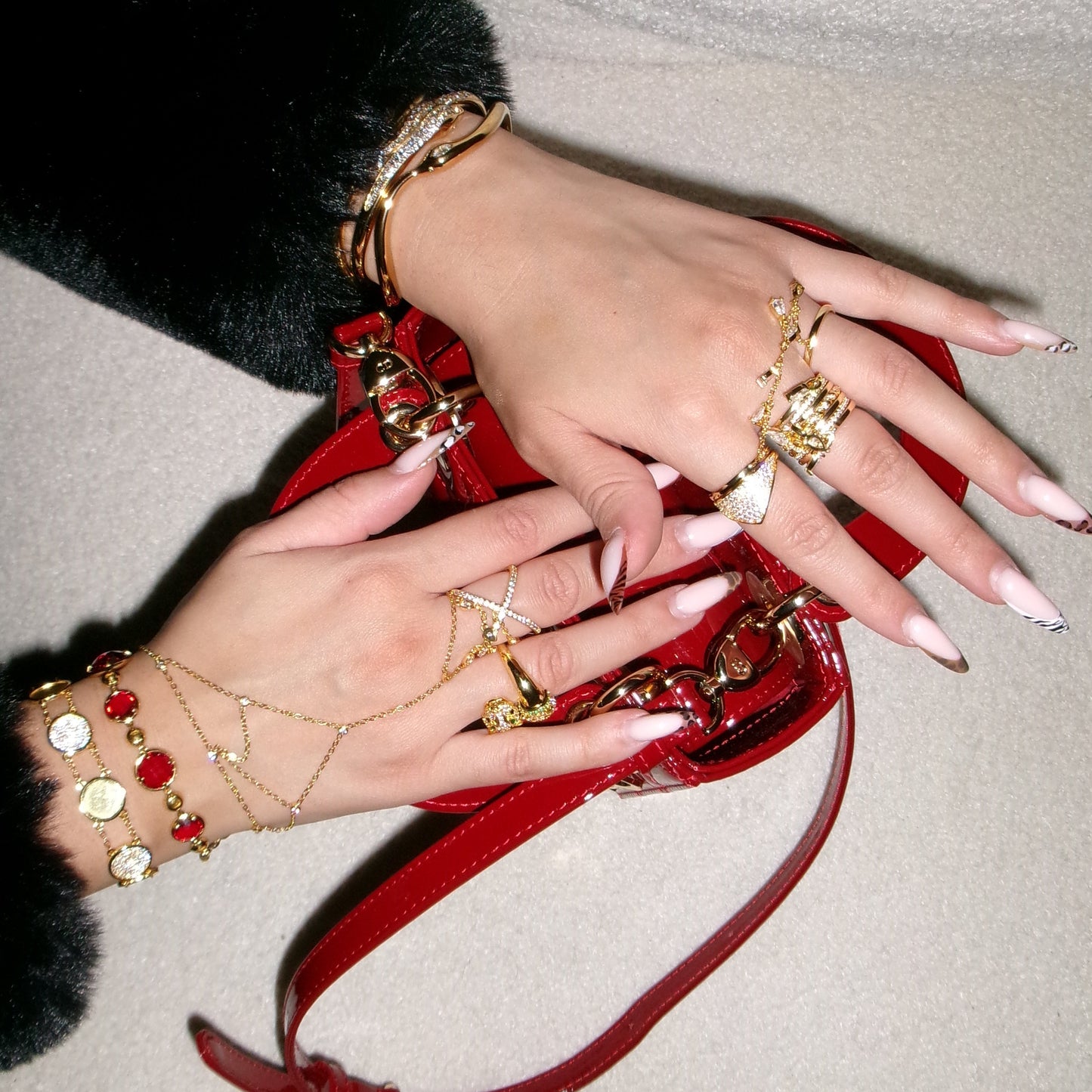 BRACELET RED CRISTAL